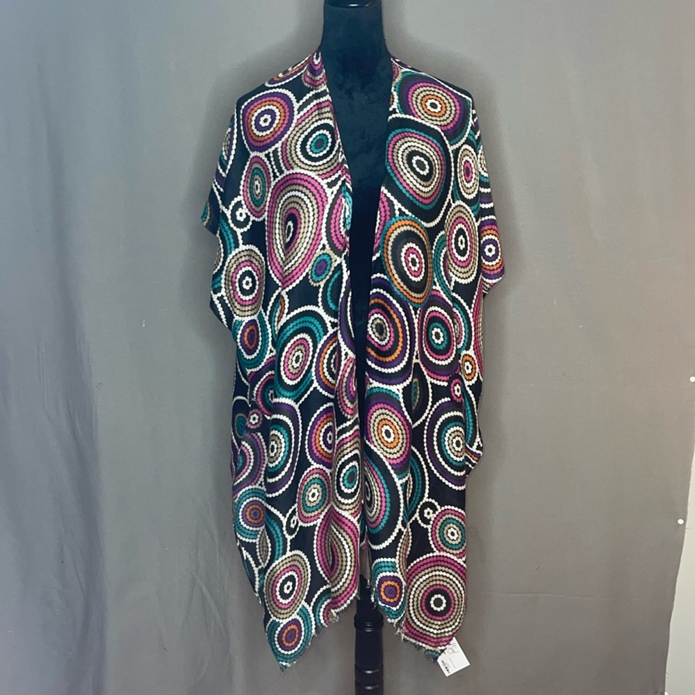 One Size fits Most Kimono/Ruana with Geometric Circles-NWT